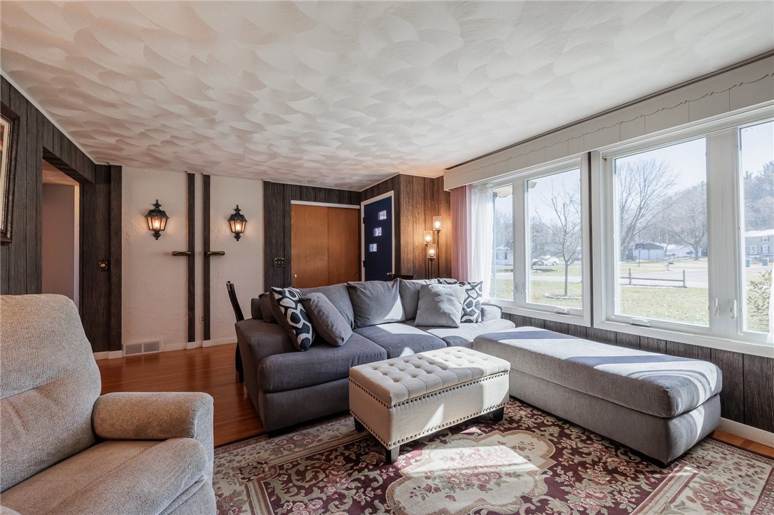 918 Copper Kettle Road Webster, NY 14580 - Photo 9 of 30 Large coat closet next to the front door.