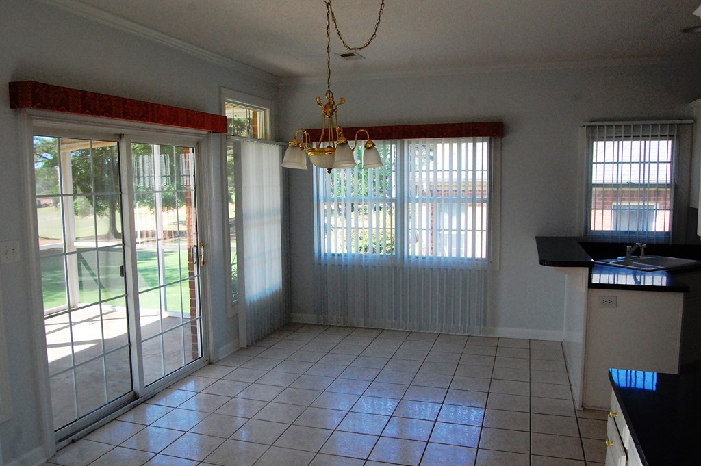 406 Rivers Run Greenwood, SC 29649 - Photo 5 of 19 Gallery Image 5
