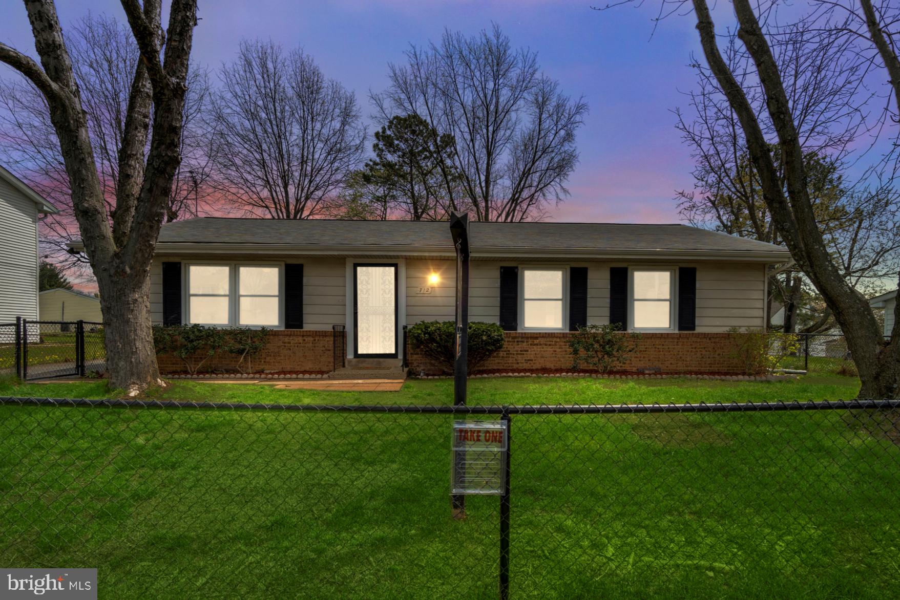 712 North York Road Sterling, VA 20164 - Photo 1 of 29 Main level living at its best!
