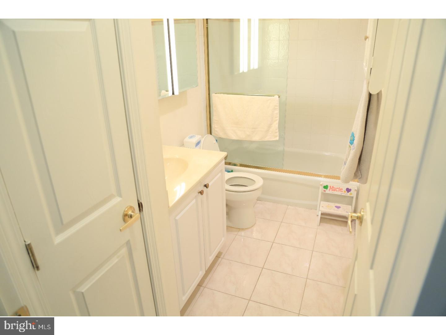 327 Watkins Road Pennington, NJ 08534 - Photo 14 of 25