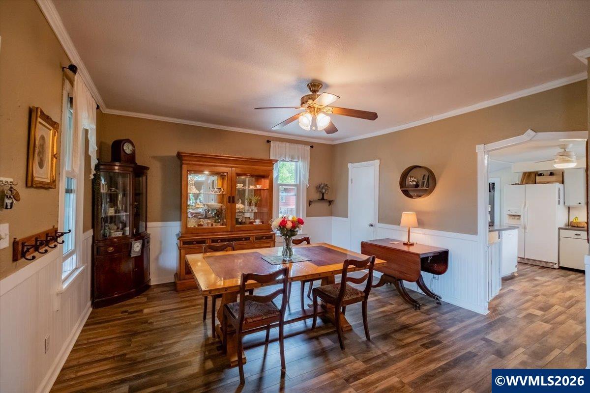 626 East Isabella Street Lebanon, OR 97355 - Photo 9 of 38