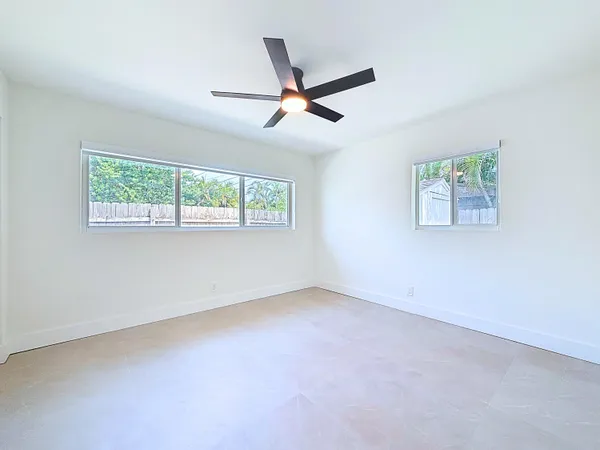 $3,500 | 224 Northeast 23rd Avenue, Unit 3, Pompano Beach, FL 33062