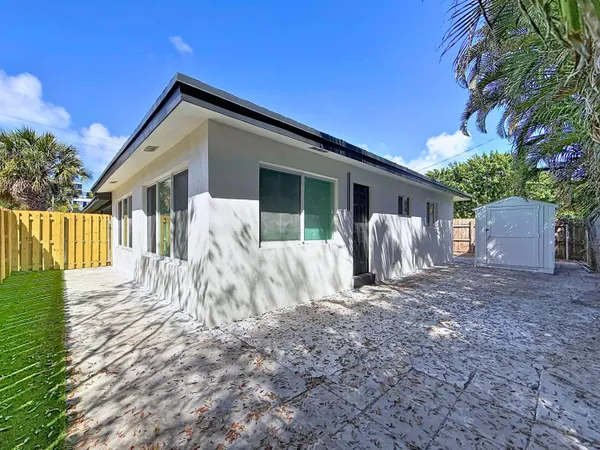 $3,500 | 224 Northeast 23rd Avenue, Unit 3, Pompano Beach, FL 33062