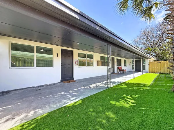 $3,500 | 224 Northeast 23rd Avenue, Unit 3, Pompano Beach, FL 33062