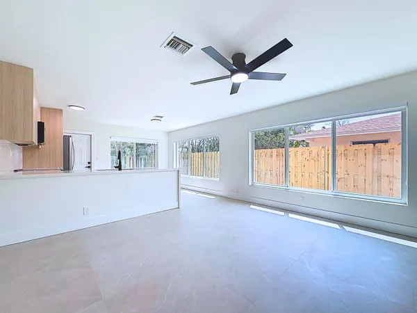 $3,500 | 224 Northeast 23rd Avenue, Unit 3, Pompano Beach, FL 33062