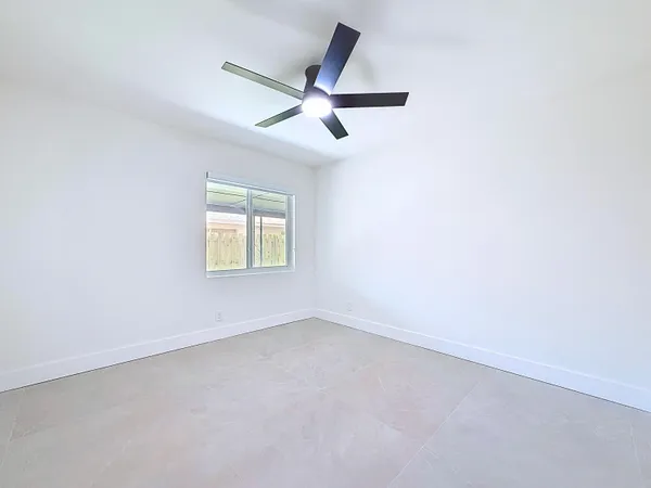 $3,500 | 224 Northeast 23rd Avenue, Unit 3, Pompano Beach, FL 33062