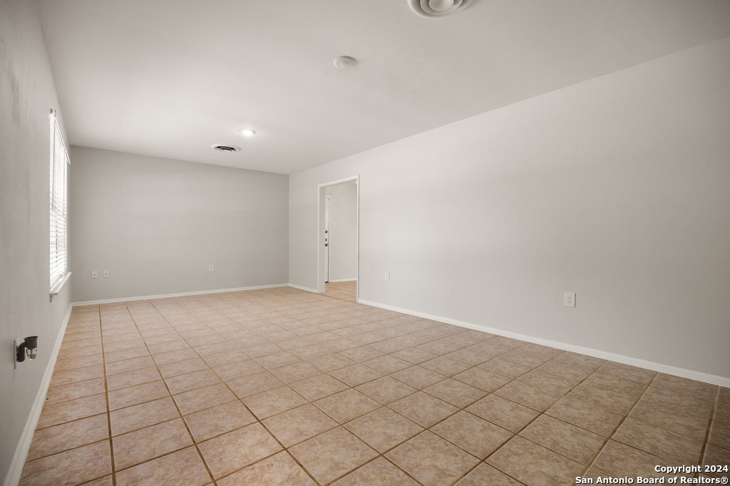 221 Windcrest Drive Windcrest, TX 78239 - Photo 5 of 28 a view of an empty room