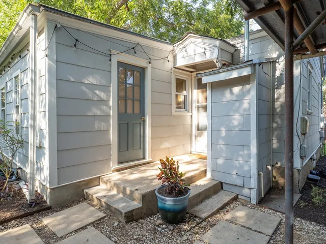 $4,600 | 1609 Nickerson Street, Austin, TX 78704