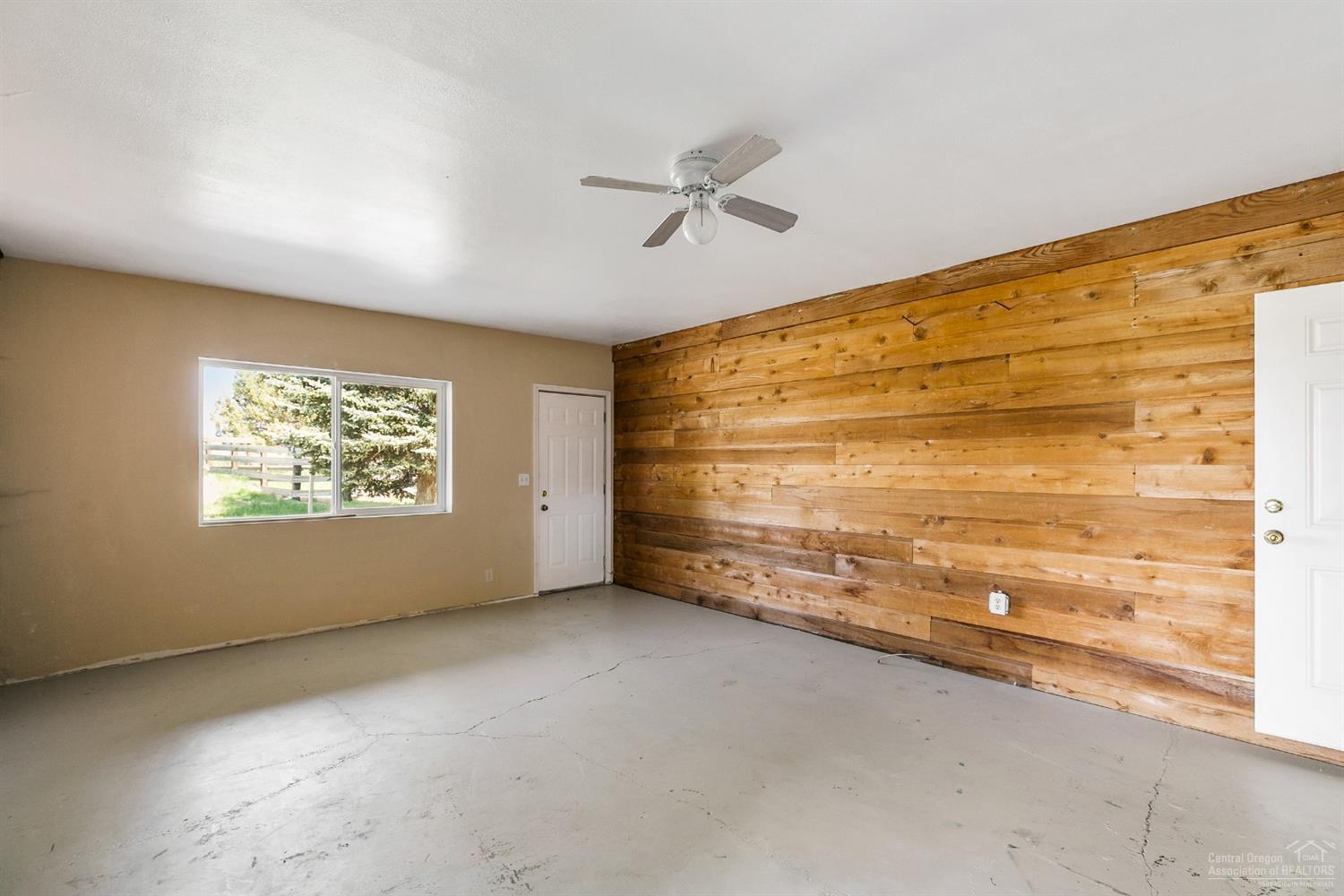 24356 Dodds Road Bend, OR 97701 - Photo 14 of 20 Additional Photo