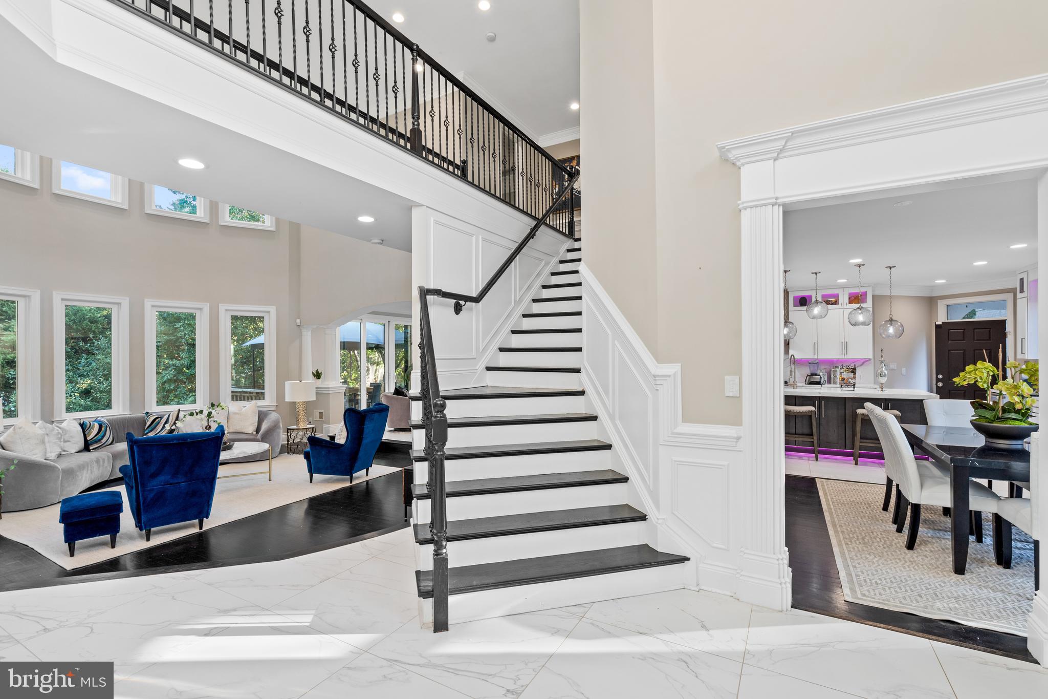 1645 Kirby Road McLean, VA 22101 - Photo 6 of 102 Breathtaking 2 story foyer