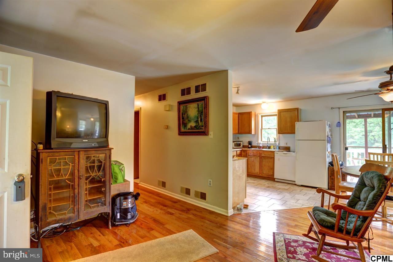3274 Back Road Halifax, PA 17032 - Photo 4 of 25 Gallery Image 4