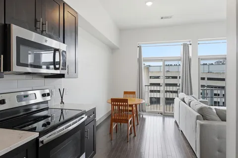 $282,000 | 2407 8th Avenue South, Unit 512, Nashville, TN 37204