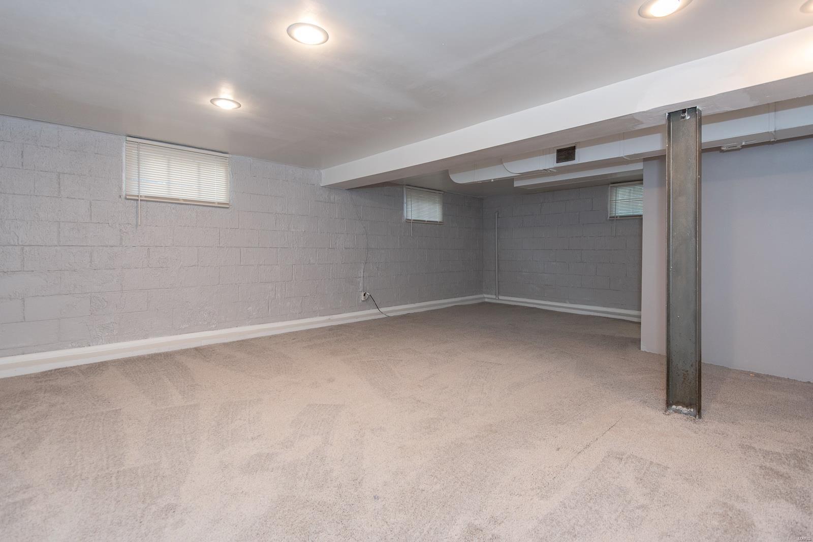 9234 Alpine Drive St. Louis, MO 63123 - Photo 30 of 40