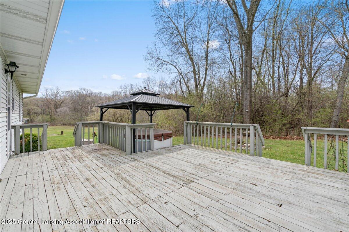 5236 Drumheller Road Bath, MI 48808 - Photo 24 of 42 41-Media Jett - 38