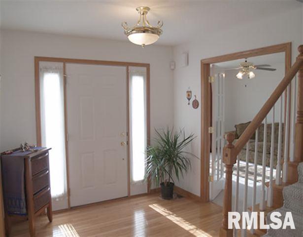 2034 Plum Tree Road Bettendorf, IA 52722 - Photo 2 of 9 Gallery Image 2