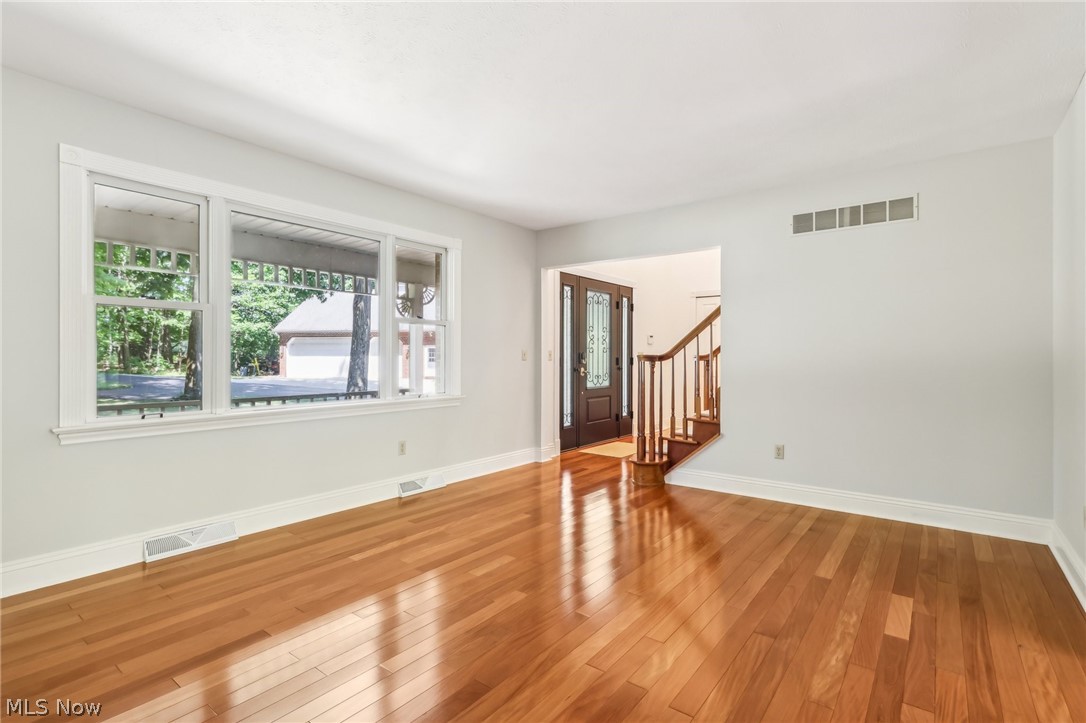 7350 Pinehill Road Painesville, OH 44077 - Photo 11 of 50 Gallery Image 11
