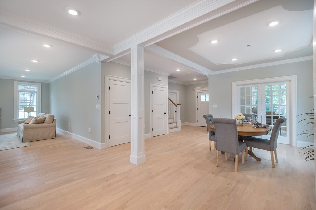 11 Montvale Road Woburn, MA 01801 - Photo 8 of 36 Gallery Image 8