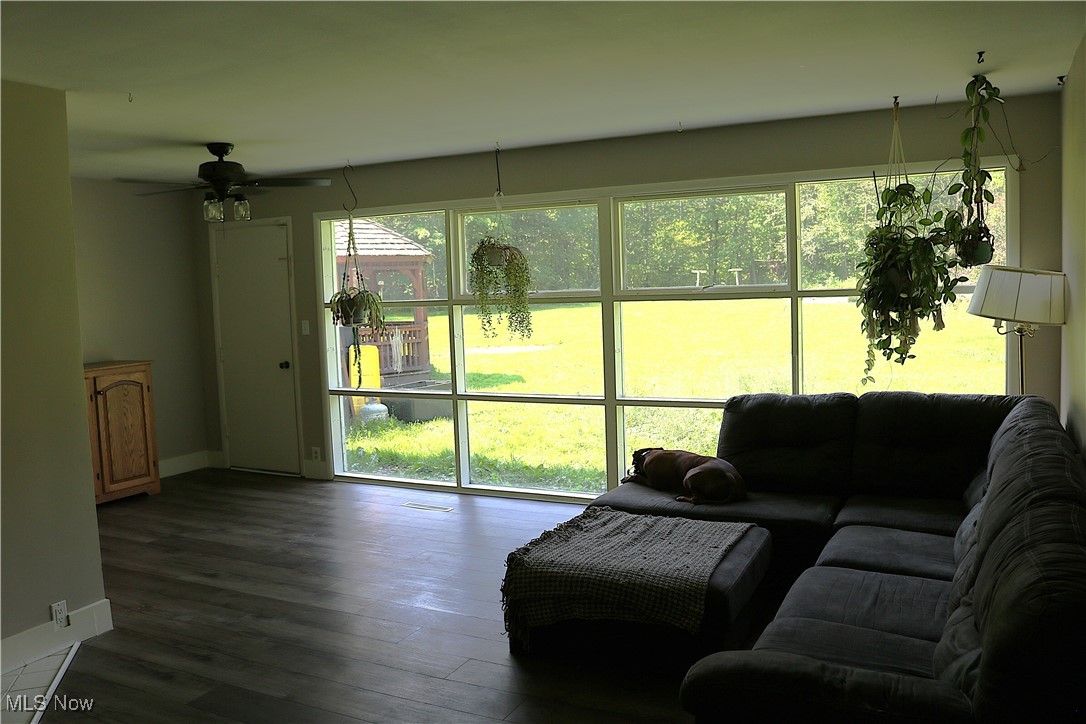 14485 Bass Lake Road Newbury, OH 44065 - Photo 17 of 22