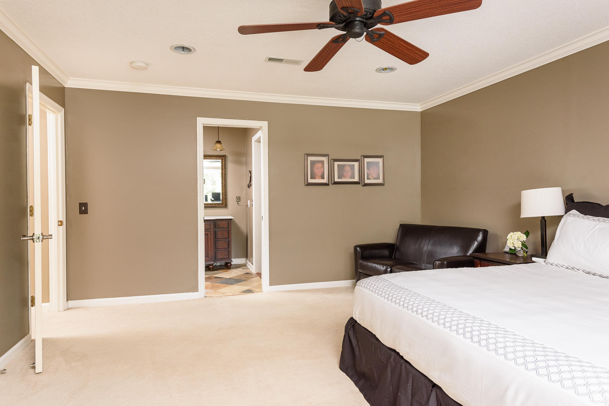 513 Barrington Road Signal Mountain, TN 37377 - Photo 16 of 40 Master Bedroom