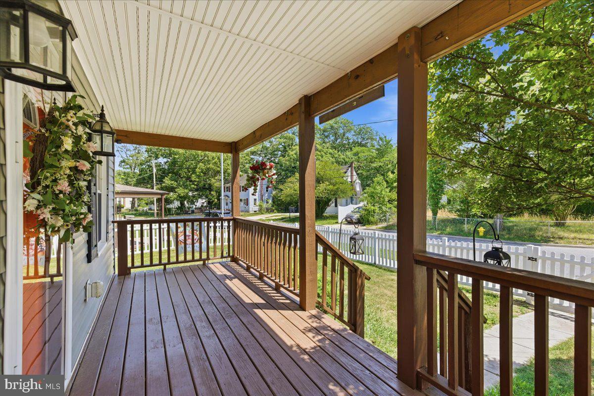 46564 Yorktown Road Lexington Park, MD 20653 - Photo 6 of 43 Front Porch