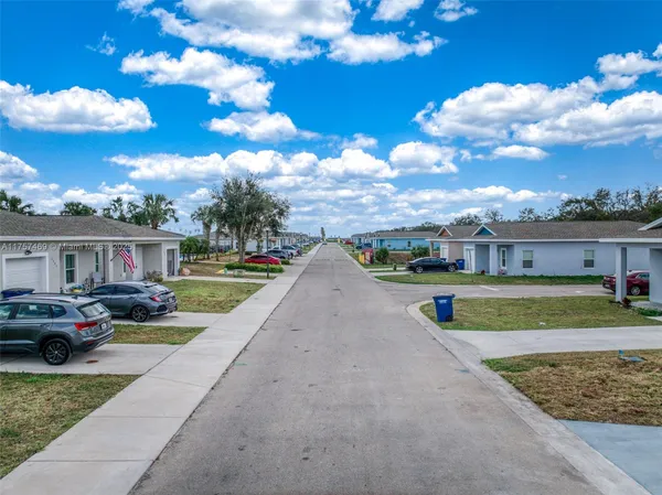 $199,000 | 1434 Las Villas Boulevard, Sebring, FL 33870