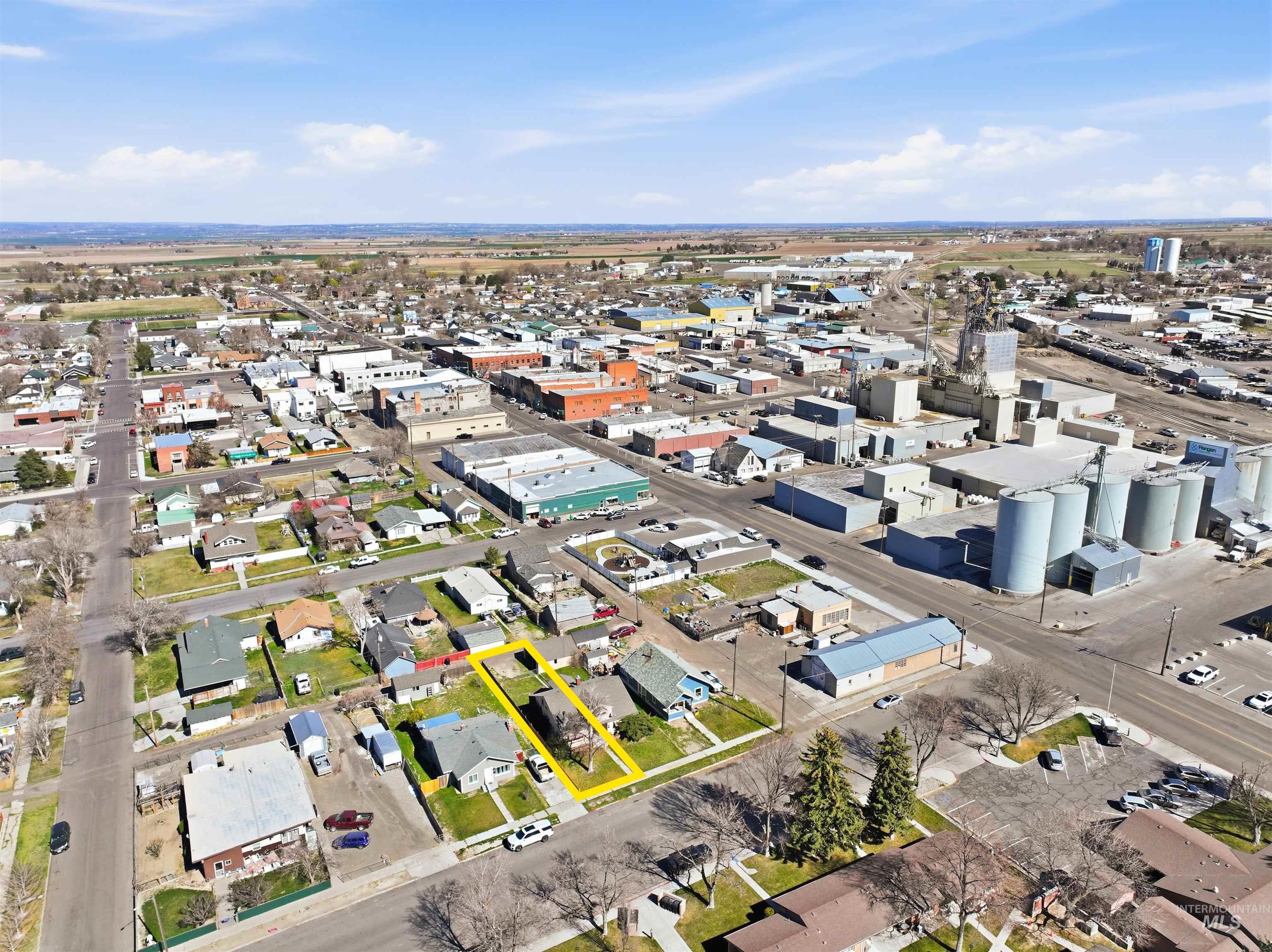 116 13th Avenue North Buhl, ID 83316 - Photo 37 of 37 Aerial overview of property's location featuring property parcel outlined