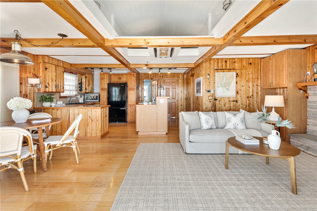 991 Matunuck Beach Road South Kingstown, RI 02879 - Photo 17 of 27