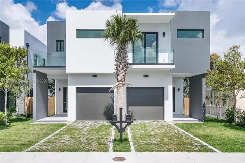 $1,495,000 | 2943 Southwest 21st Street, Miami, FL 33145