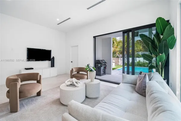 $1,495,000 | 2943 Southwest 21st Street, Miami, FL 33145