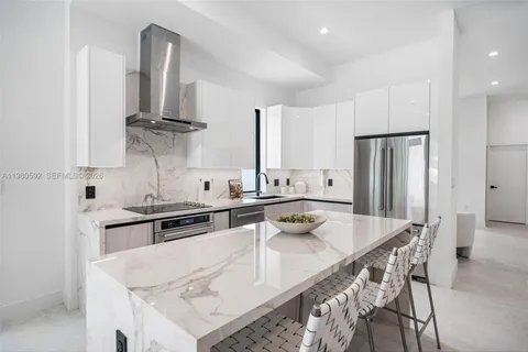 $1,495,000 | 2943 Southwest 21st Street, Miami, FL 33145