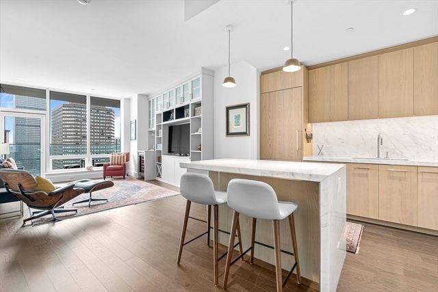 $2,700,000 | 40 Trinity Place, Unit 26B, Boston, MA 02116