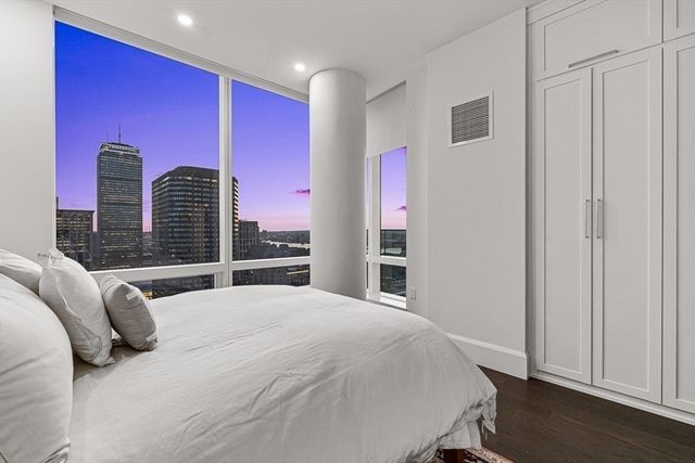 $2,700,000 | 40 Trinity Place, Unit 26B, Boston, MA 02116