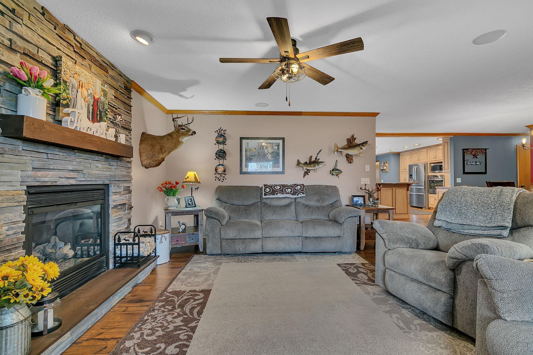 3775 Riverside Avenue North Sartell, MN 56377 - Photo 5 of 49