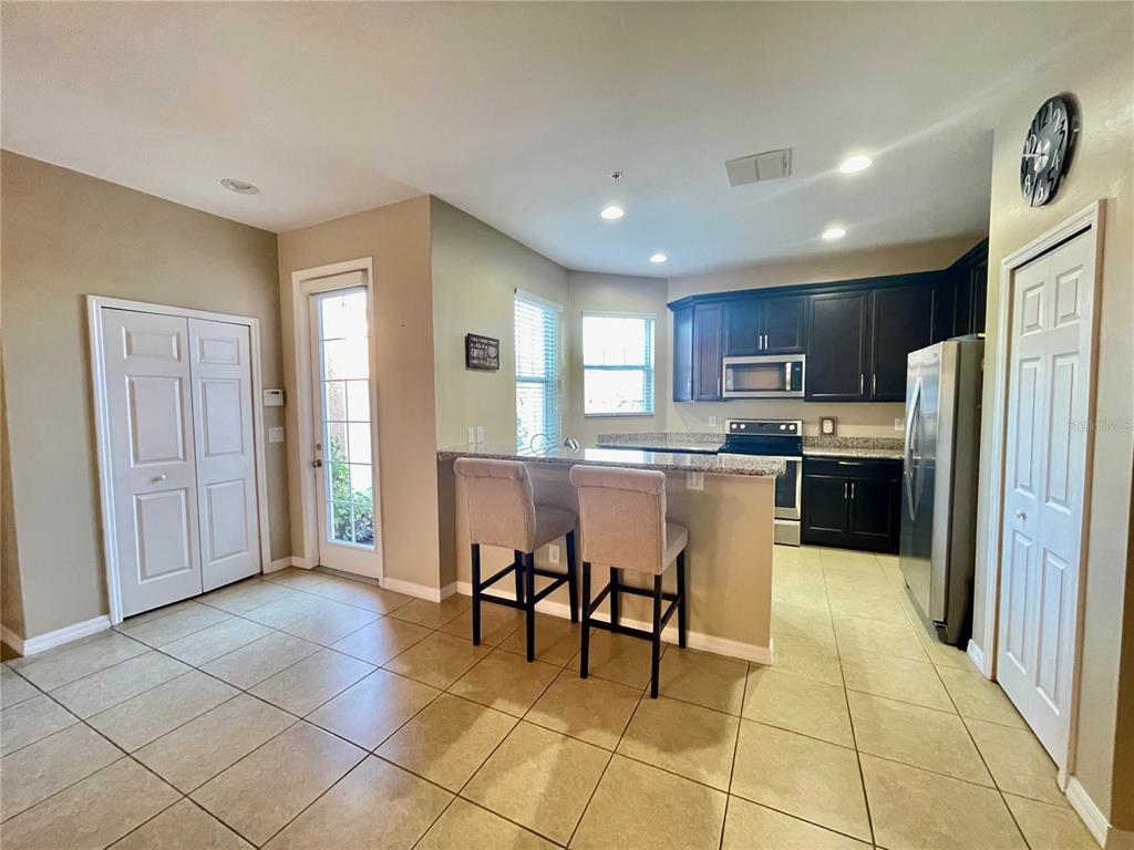 10060 Hartford Maroon Road Orlando, FL 32827 - Photo 10 of 48