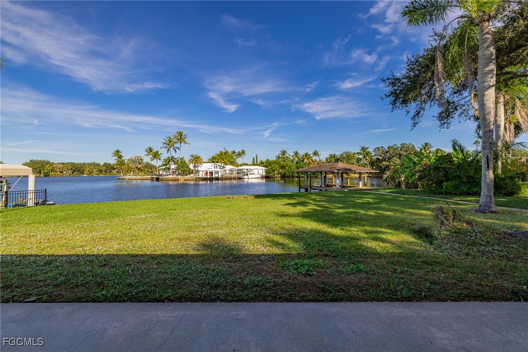 14502 Riverside Drive Fort Myers, FL 33905 - Photo 22 of 33 a view of a city with an ocean