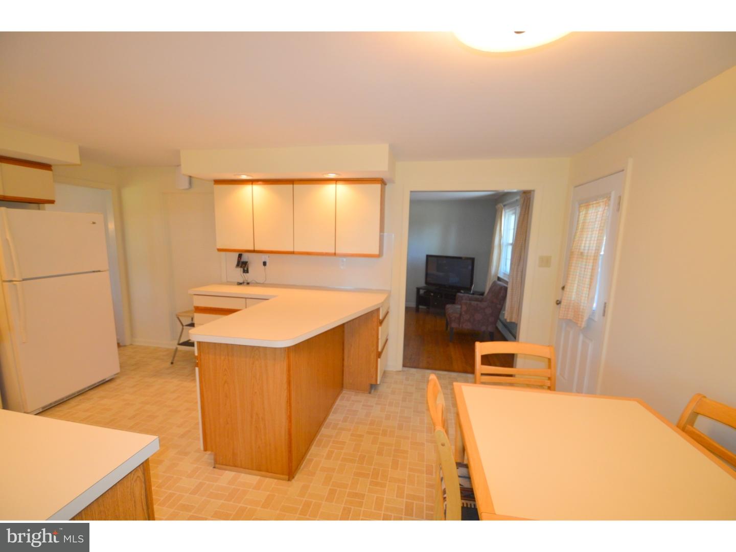 908 Warrior Road Malvern, PA 19355 - Photo 6 of 25 Kitchen