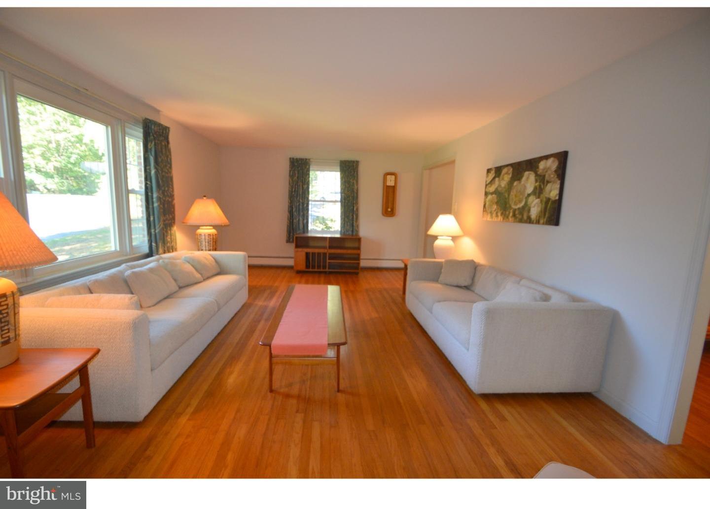 908 Warrior Road Malvern, PA 19355 - Photo 8 of 25 Living Room