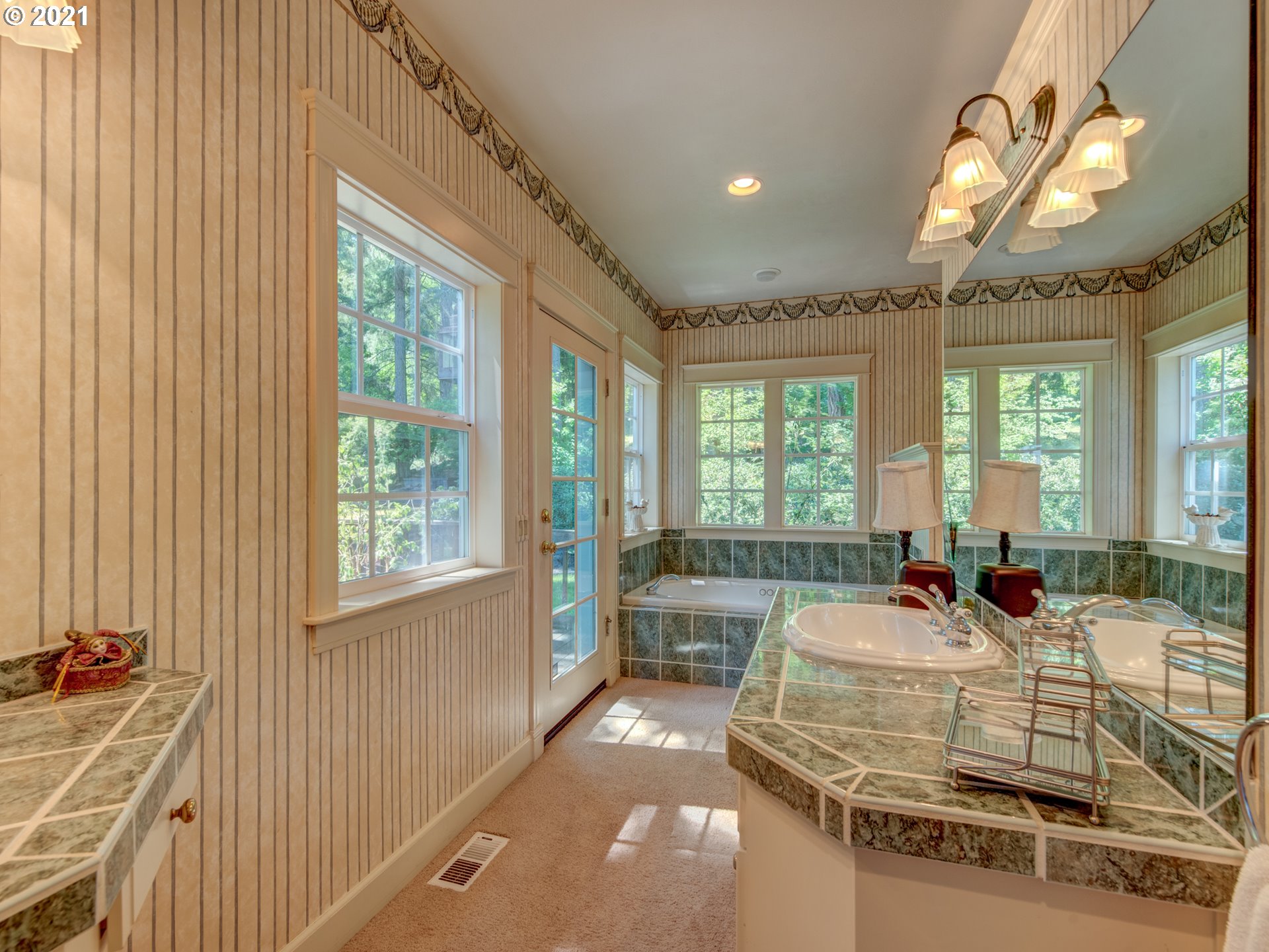 85517 Pine Grove Road Eugene, OR 97405 - Photo 14 of 32 Gallery Image 14