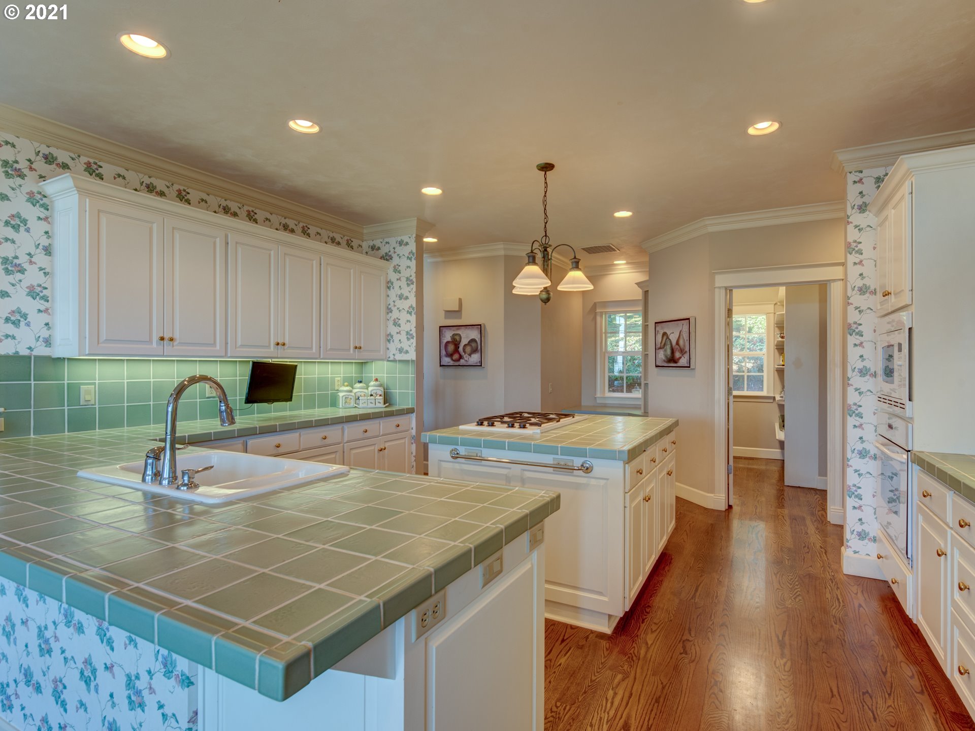 85517 Pine Grove Road Eugene, OR 97405 - Photo 9 of 32 Gallery Image 9