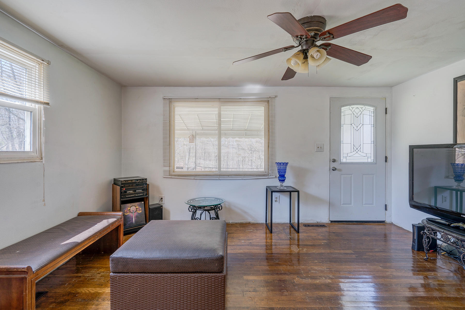 4356 Van Winkle Road Southwest Roanoke, VA 24014 - Photo 2 of 25 LR