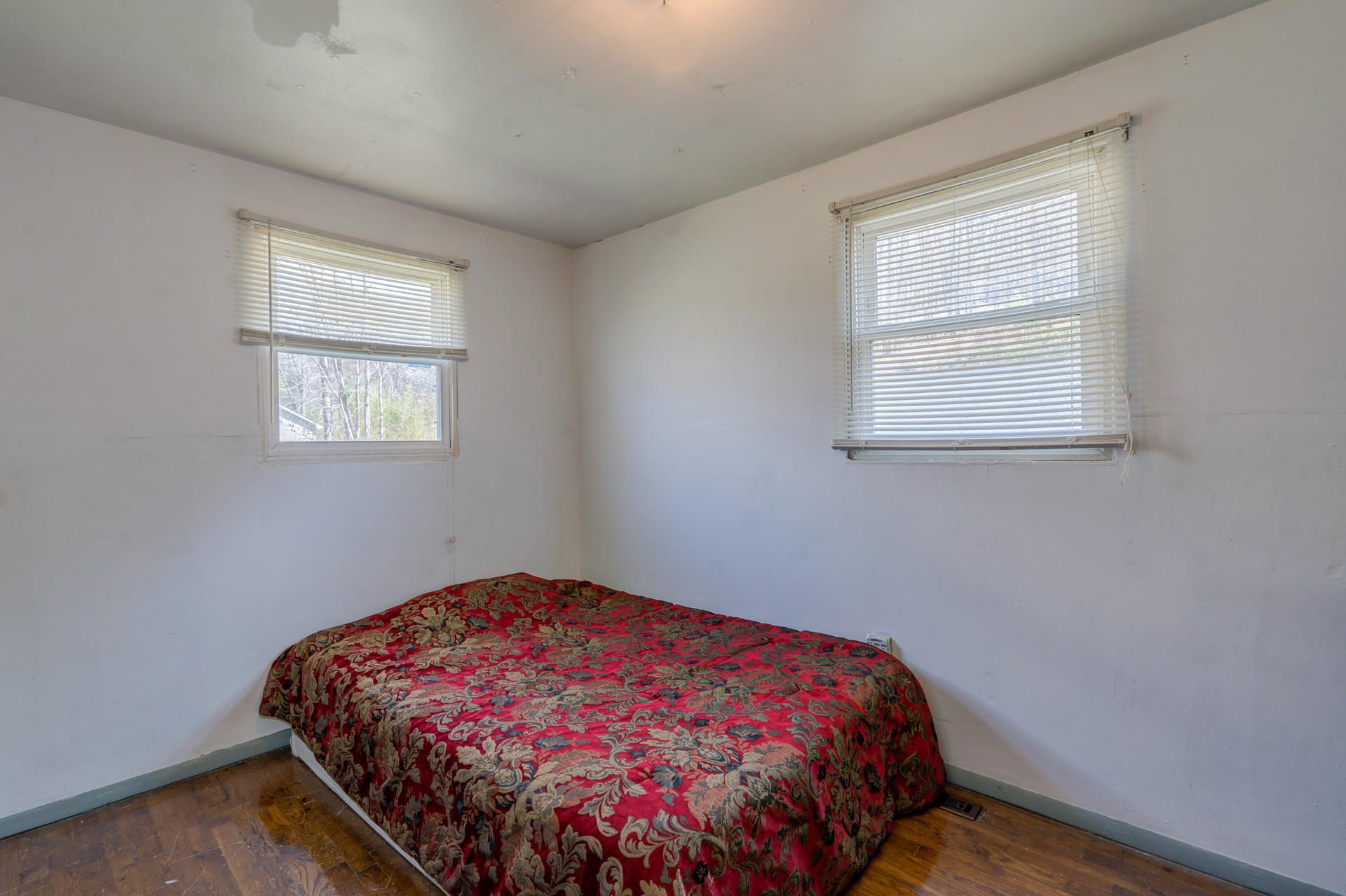 4356 Van Winkle Road Southwest Roanoke, VA 24014 - Photo 19 of 25 Bedroom 2