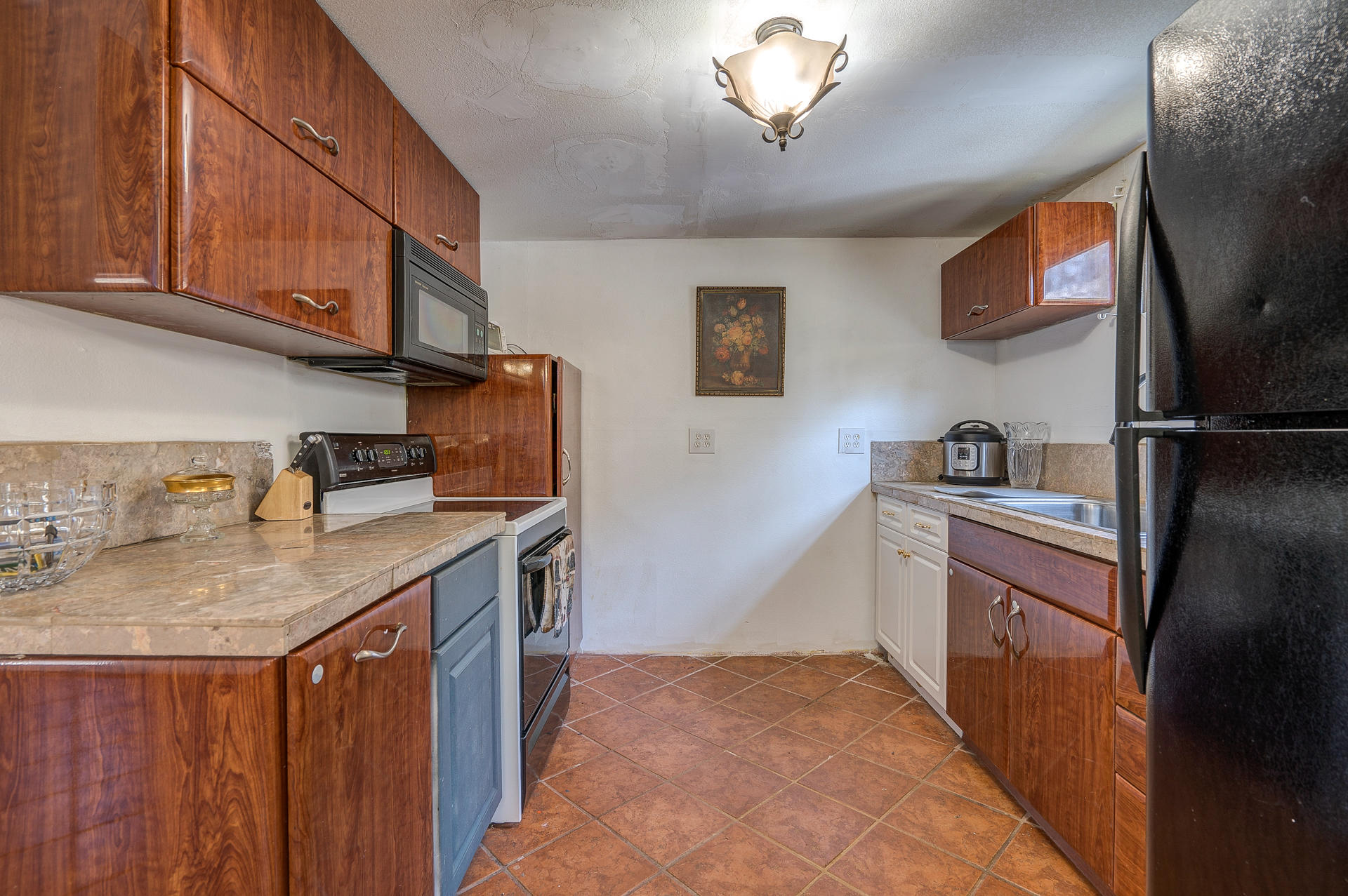 4356 Van Winkle Road Southwest Roanoke, VA 24014 - Photo 6 of 25 Kitchen