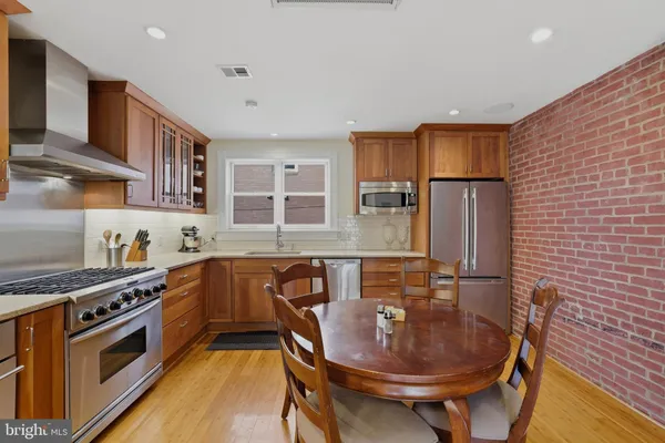 $8,500 | 1002 N Street Northwest, Washington, DC 20001