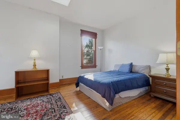 $8,500 | 1002 N Street Northwest, Washington, DC 20001