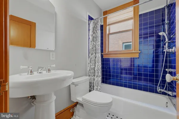 $8,500 | 1002 N Street Northwest, Washington, DC 20001