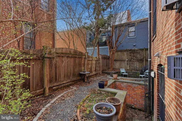 $8,500 | 1002 N Street Northwest, Washington, DC 20001