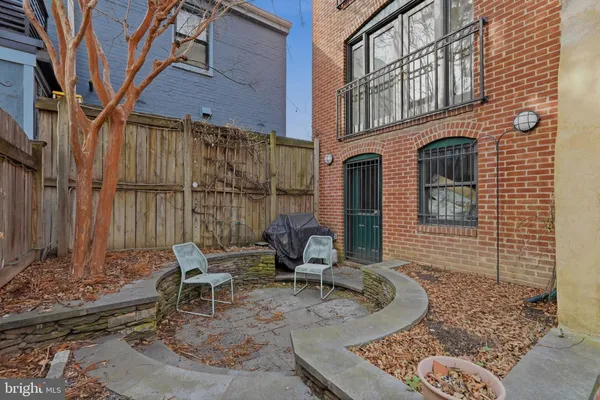 $8,500 | 1002 N Street Northwest, Washington, DC 20001