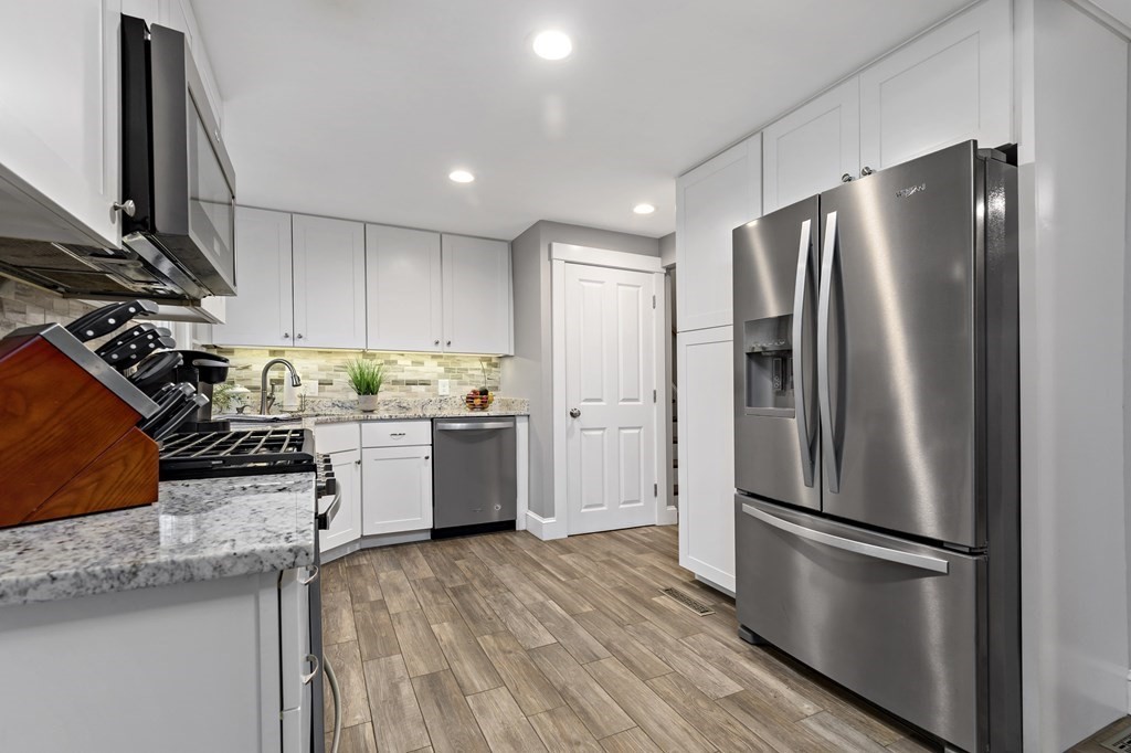 3 Woodbine Road Marshfield, MA 02050 - Photo 10 of 36 Gallery Image 10