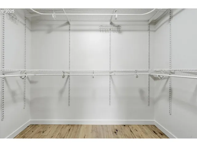 a picture of a bathroom