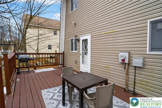 $284,900 | 6250 Park Place, Tobyhanna, PA 18466